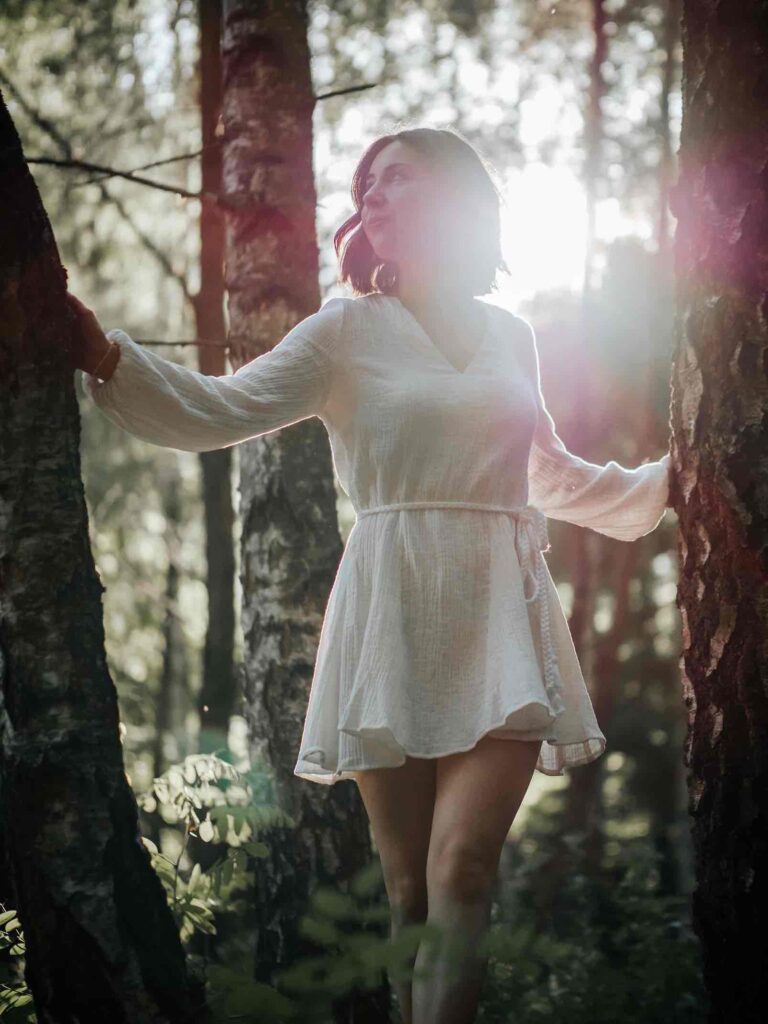 Boudoir Shooting Location Berlin – Outdoor im Tegeler Forst mit natürlichem Licht
